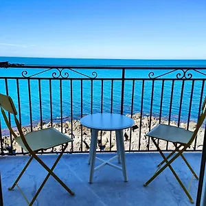 self-apartments-coastal-flat.sicilyhotelsitaly.net/